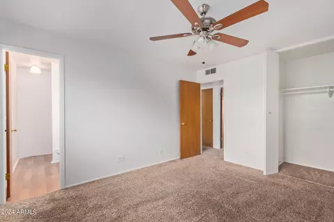 4237 W Stella Ln, Phoenix, AZ 85019 photo 17