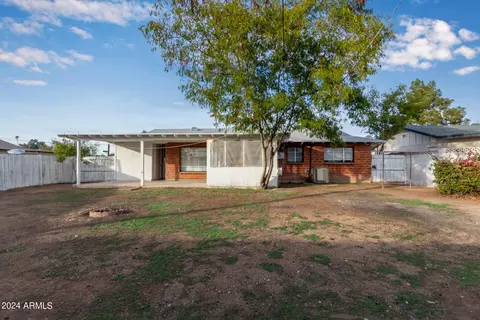 4237 W Stella Ln, Phoenix, AZ 85019 photo 24
