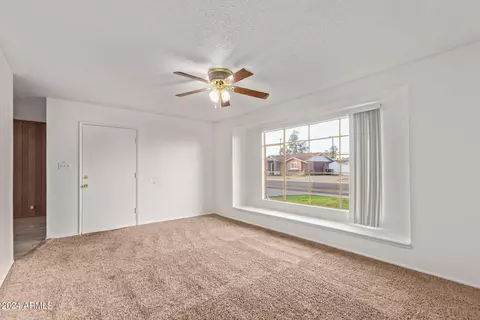 4237 W Stella Ln, Phoenix, AZ 85019 photo 5