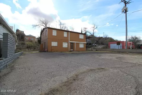 737 W Live Oak St, Miami, AZ 85539