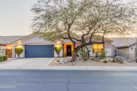 11316 S Oakwood Dr S, Goodyear, AZ 85338