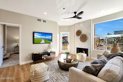 154 W 5th St #125, Tempe, AZ 85281