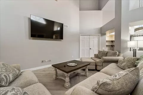 6433 E Redmont Dr, Mesa, AZ 85215 photo 4