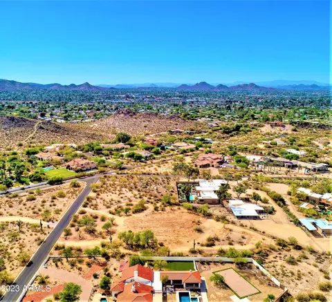 3848 E Cholla Ln #11, Phoenix, AZ 85028 photo 2