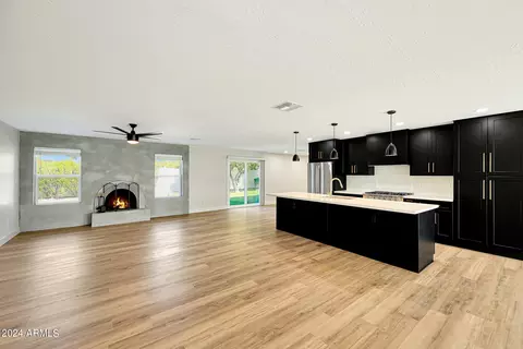 2502 E Mescal St, Phoenix, AZ 85028 photo 4