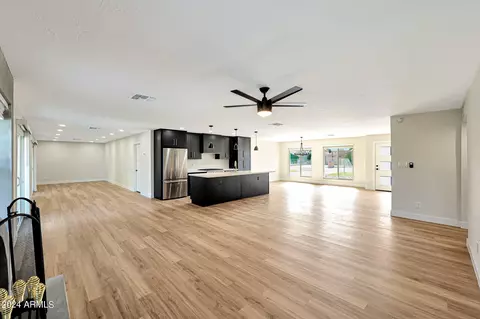 2502 E Mescal St, Phoenix, AZ 85028 photo 2