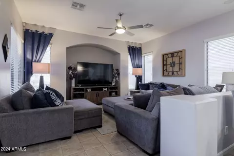 Living - 3290 E Bridgeport Pkwy, Gilbert, AZ 85295 photo 1 of 3