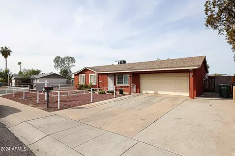 8164 W Highland Ave, Phoenix, AZ 85033
