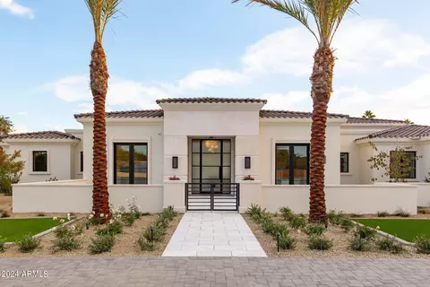 6013 E Caron Cir, Paradise Valley, AZ 85253