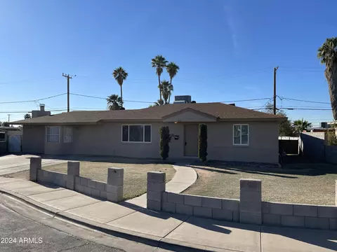 652 S Lewis St, Mesa, AZ 85210