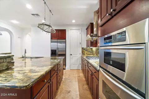 2906 N 48th Pl, Phoenix, AZ 85018 photo 5