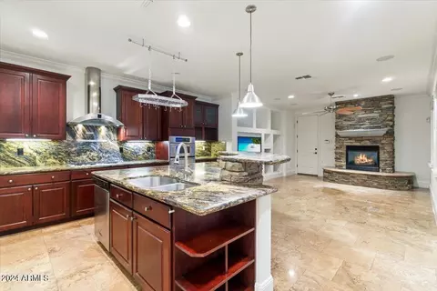 2906 N 48th Pl, Phoenix, AZ 85018 photo 6