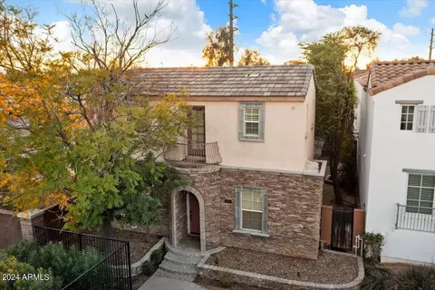 2906 N 48th Pl, Phoenix, AZ 85018