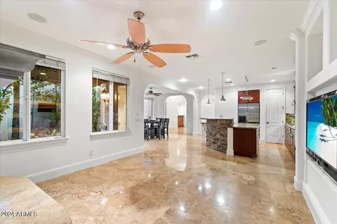 2906 N 48th Pl, Phoenix, AZ 85018 photo 8
