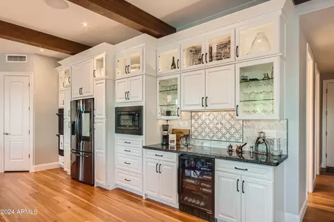 Kitchen - 1551 W Commerce Ave, Gilbert, AZ 85233 photo 4 of 8