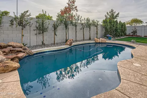 Exterior - 1551 W Commerce Ave, Gilbert, AZ 85233 photo 11 of 14