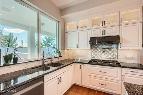 Kitchen - 1551 W Commerce Ave, Gilbert, AZ 85233 photo 3 of 8