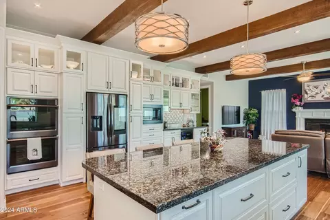 Kitchen - 1551 W Commerce Ave, Gilbert, AZ 85233 photo 5 of 8