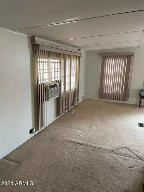 151 S 39th St, Mesa, AZ 85206 photo 3