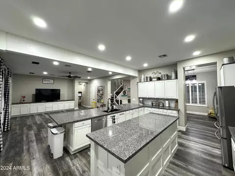 3157 Eleana Ln, Gilbert, AZ 85298 photo 7