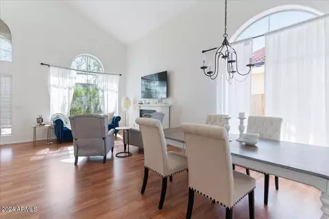 Dining - 1206 E Saint John Rd, Phoenix, AZ 85022 photo 1 of 1