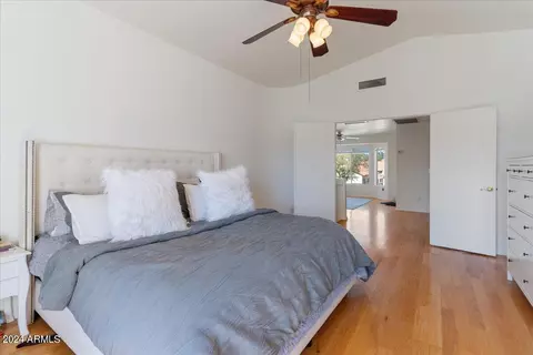Bedroom - 1206 E Saint John Rd, Phoenix, AZ 85022 photo 4 of 6