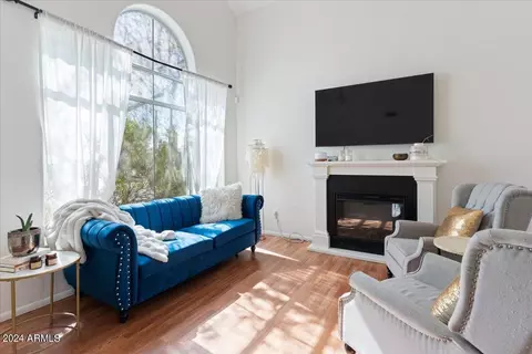 Living - 1206 E Saint John Rd, Phoenix, AZ 85022 photo 2 of 6