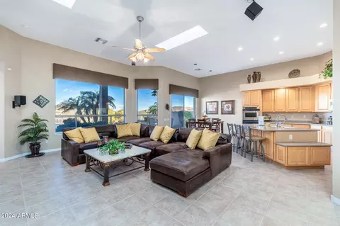 14623 S 4th Dr, Phoenix, AZ 85045 photo 12