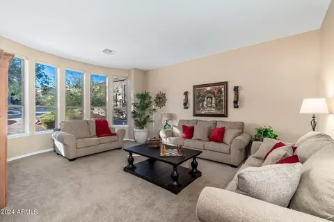 14623 S 4th Dr, Phoenix, AZ 85045 photo 9