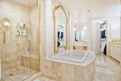 Bath - 2402 Esplanade Ln #202, Phoenix, AZ 85016 photo 3 of 5