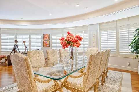 Dining - 2402 Esplanade Ln #202, Phoenix, AZ 85016 photo 1 of 4