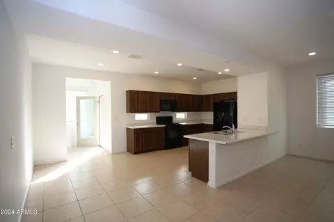 Kitchen - 9223 W Meadowbrook Ave, Phoenix, AZ 85037 photo 1 of 5