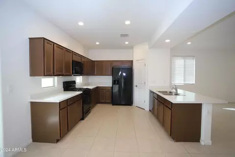 Kitchen - 9223 W Meadowbrook Ave, Phoenix, AZ 85037 photo 2 of 5