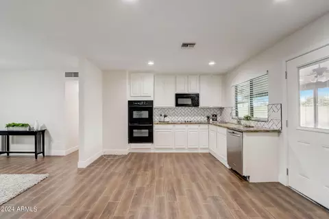 2725 E Libby St, Phoenix, AZ 85032 photo 13