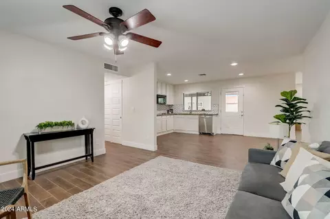 2725 E Libby St, Phoenix, AZ 85032 photo 8