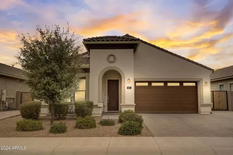 947 E Knightsbridge Way, Gilbert, AZ 85297