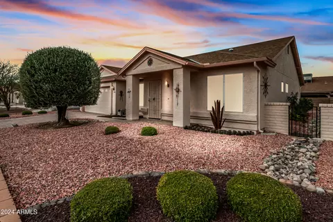 1540 E County Down Dr, Chandler, AZ 85249