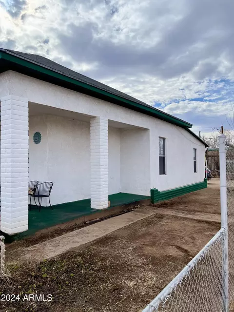 1542 N F Ave, Douglas, AZ 85607 photo 4