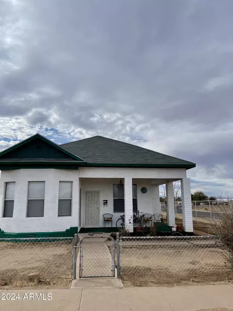 1542 N F Ave, Douglas, AZ 85607 photo 2