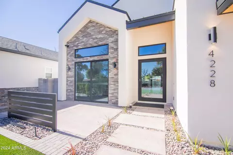Exterior - 4228 N 42nd St, Phoenix, AZ 85018 photo 2 of 8