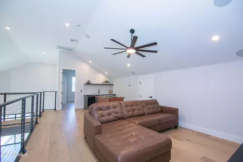 Living - 4228 N 42nd St, Phoenix, AZ 85018 photo 7 of 10
