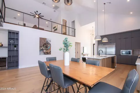Dining - 4228 N 42nd St, Phoenix, AZ 85018 photo 3 of 4