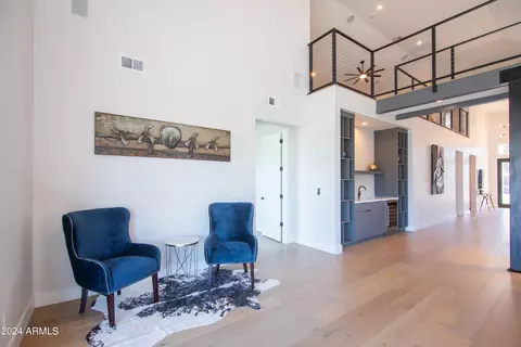 Living - 4228 N 42nd St, Phoenix, AZ 85018 photo 4 of 10