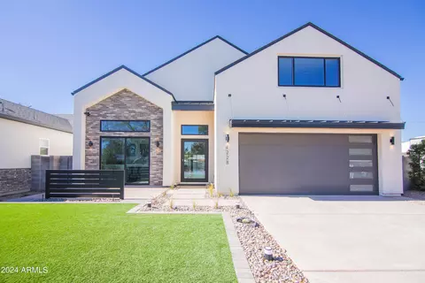 4228 N 42nd St, Phoenix, AZ 85018
