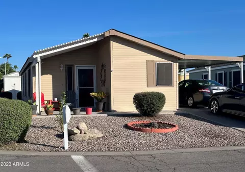 201 S Greenfield Rd #82, Mesa, AZ 85206