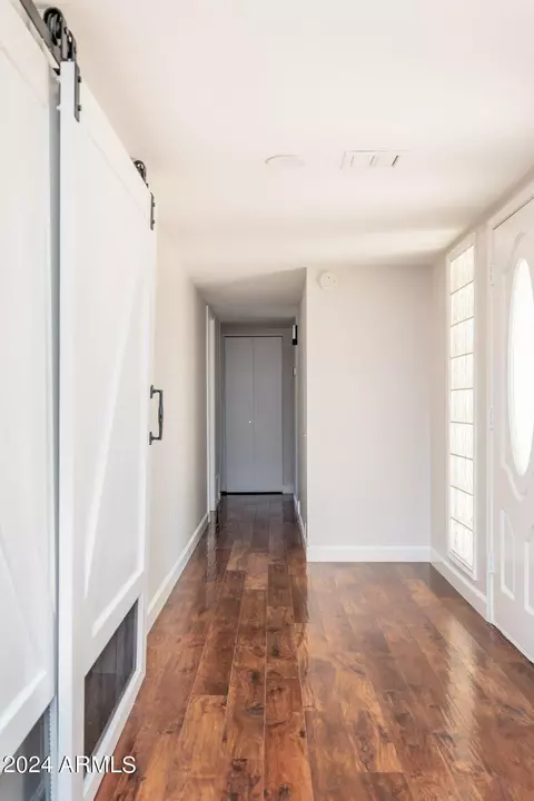 Entry Way - 802 E Harmont Dr, Phoenix, AZ 85020 photo 1 of 1