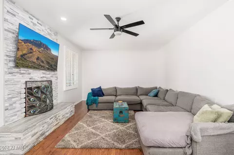 Living - 802 E Harmont Dr, Phoenix, AZ 85020 photo 3 of 5