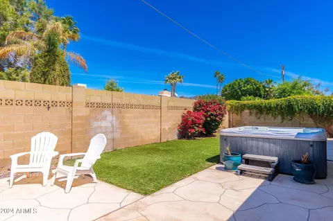 Exterior - 802 E Harmont Dr, Phoenix, AZ 85020 photo 12 of 19