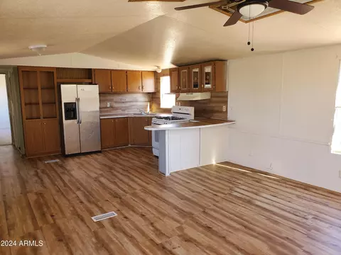 708 W Mcmurray Blvd #40, Casa Grande, AZ 85122