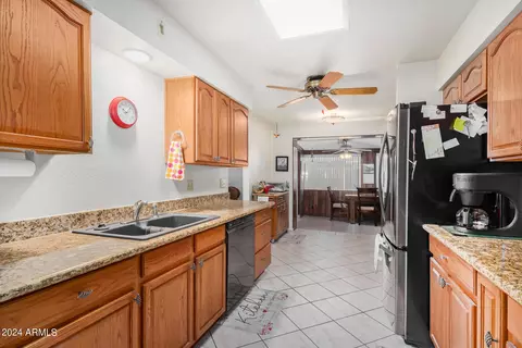 Kitchen - 6408 E Dodge St, Mesa, AZ 85205 photo 4 of 4